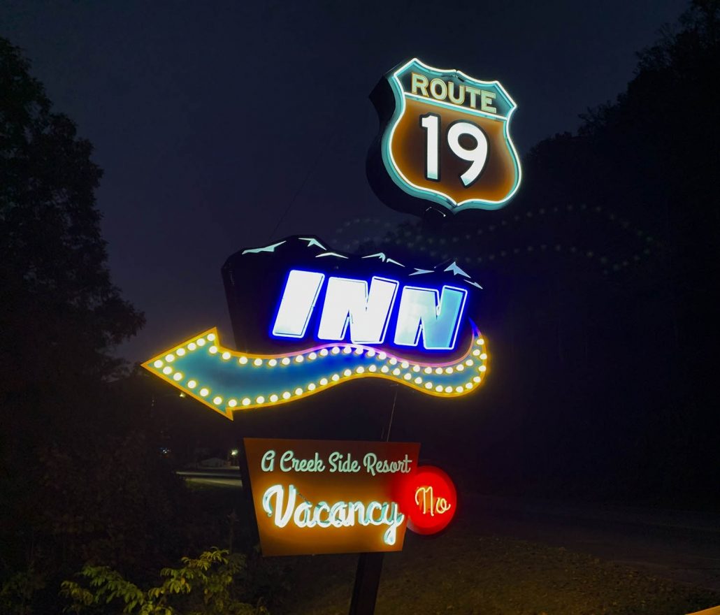 Route 19 Inn Neon Sign